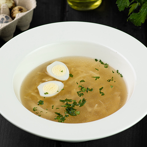 Куриный суп с лапшой