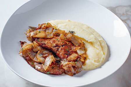 Телячья печень по-венециански