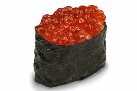 Гункан с икрой лосося