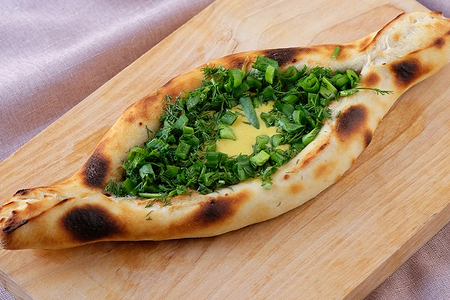 Хачапури по-аджарски с вег-яйцом  