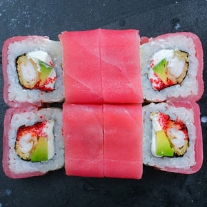 Роллы Эби Магуро