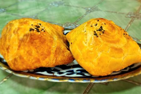 Самса слоеная тандырная