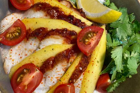 Угорь, манго и киноа