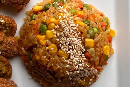 Вок с рисом и овощами