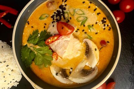 Том Ям с курицей