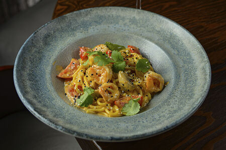 Лапша Том ям