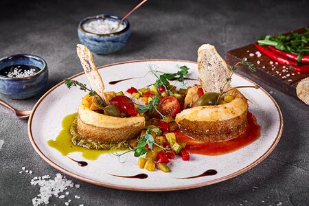 Палтус с овощами Рататуй под соусом Пронто