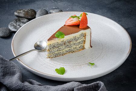 Маковый торт