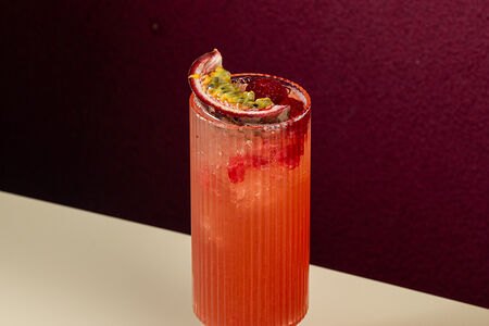 Лимонад малина-маракуйя