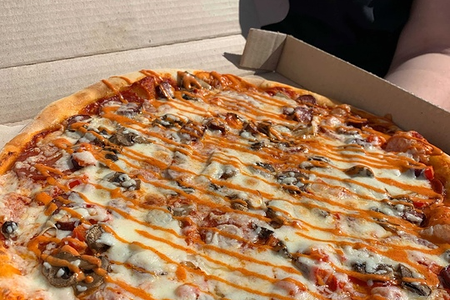 Охотничья пицца. Острая!