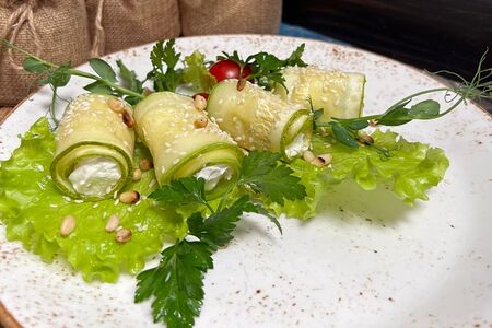 Рулетики из цукини