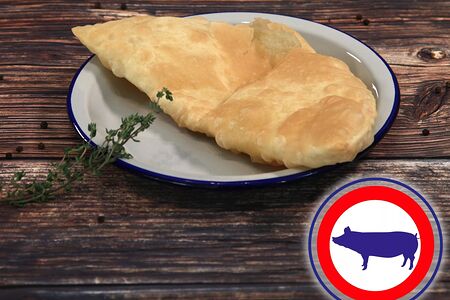 Чебурек со свининой