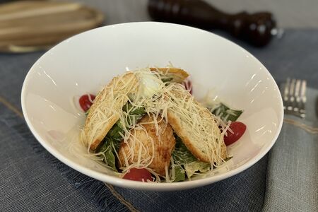 Цезарь с курицей