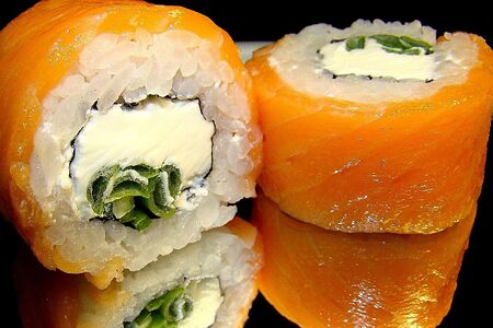 Филадельфия с зеленым луком