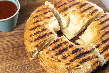 Тандырная лепешка на гриле