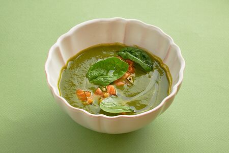 Крем-суп из цукини с форелью