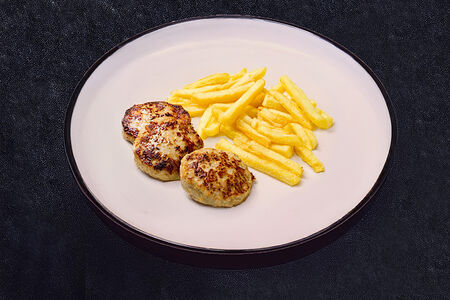 Котлеты куриные с картофелем фри