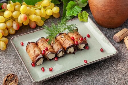 Рулетики из баклажанов с орехами