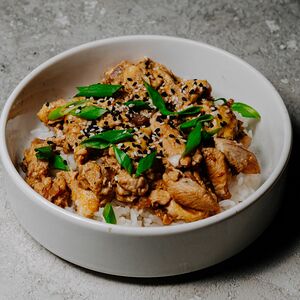 Японский омлет с рисом и курицей