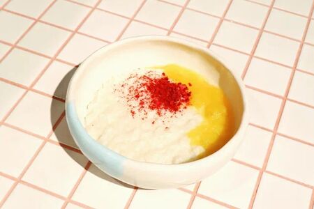 Рисовая каша с конфитюром из манго