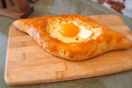 Хачапури по-аджарски