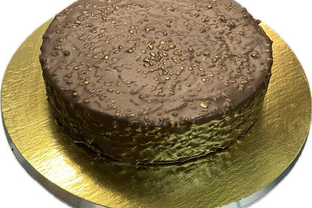 Торт Сникерс