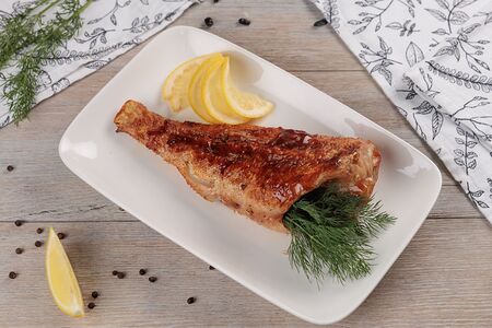 Окунь на гриле