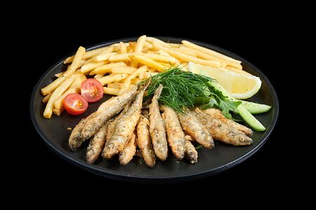 Корюшка ладожская с картошечкой и огурчиком