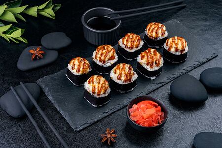 Запечённый ролл Асахи с угрём