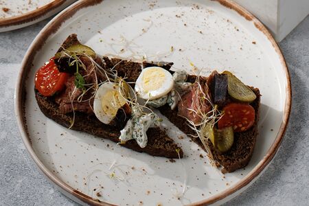 Сморреброды с ростбифом