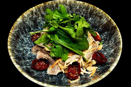 Салат с говядиной