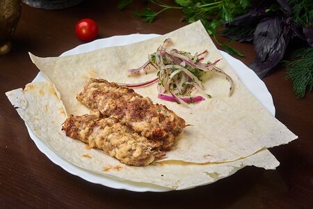 Люля-кебаб свино-говяжий с сыром