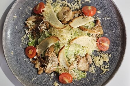 Цезарь с курицей