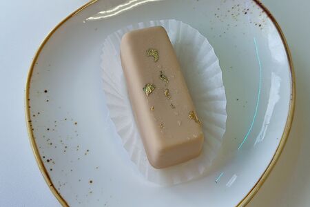 Творожный сырок с карамелью в шоколаде без сахара 