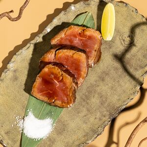 Филе миньон и чили-соус