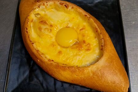 Хачапури по-аджарски