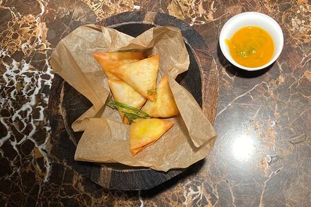 Хрустящие конвертики с томленой говядиной 