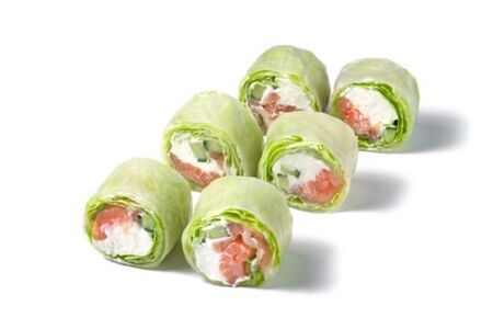 Спринг-ролл с лососем