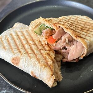 Шаурма Мега с шашлыком из куриного филе бедра