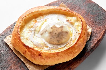 Фирменный хачапури Виноград