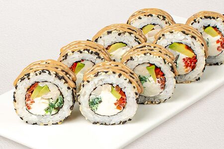 Ролл Цыпленок Чука с ореховым соусом