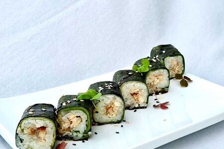 Классический ролл с угрем