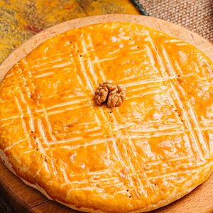 Ընկույզով գաթա