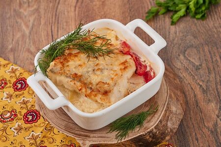 Филе судака под сливочным соусом