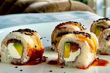 Ролл Карамельный угорь