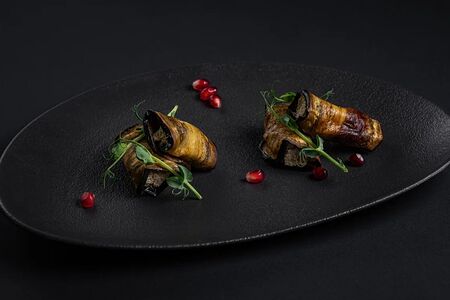 Рулетики из баклажанов