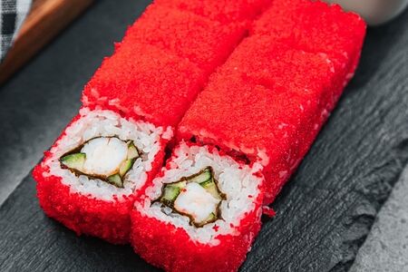 Ролл Калифорния с креветкой