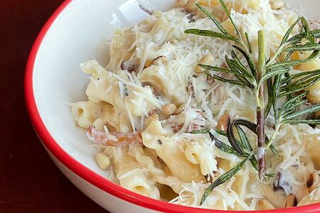 Паста с лисичками