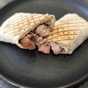 Шашлык из свинины в лаваше