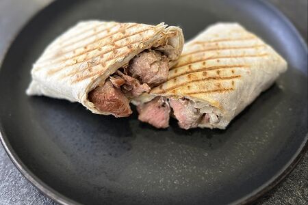 Шашлык из свинины в лаваше